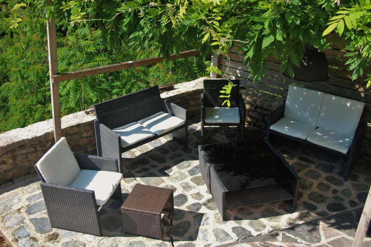 Aux Berges Du Coubisou Bed & Breakfast Ngoại thất bức ảnh